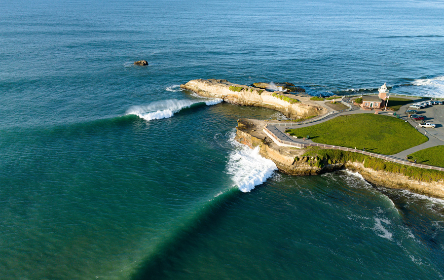 Steamer Lane (Santa Cruz)