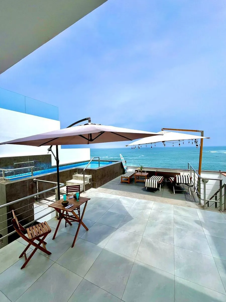 Oceanfront Surf House on Playa Caballeros - Punta Hermosa, Lima, Peru — photo 4