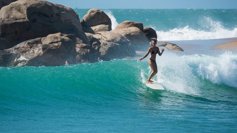 Sri Lanka surf coast