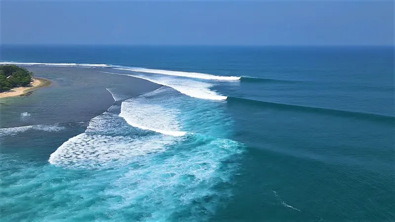 Sumatra Ujung Bocor Beachfront Surf Resort Property - 5