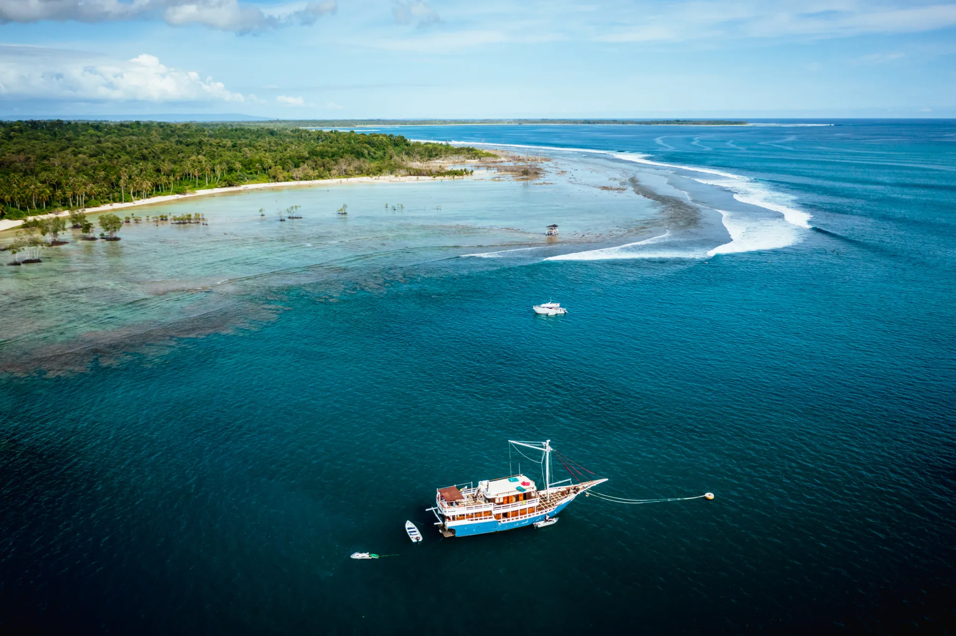 mentawai-islands-10%-ownership-share-prime-charter-boat