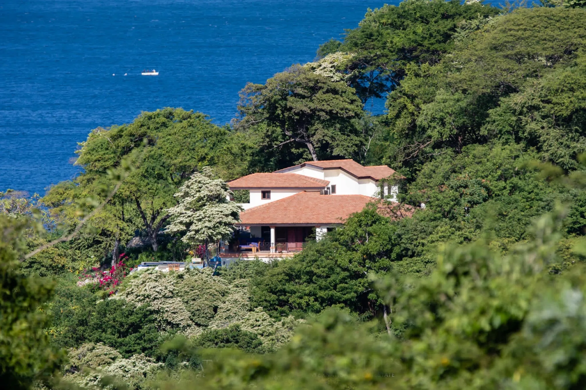 casa-ensueno-rancho-santana-surf-house