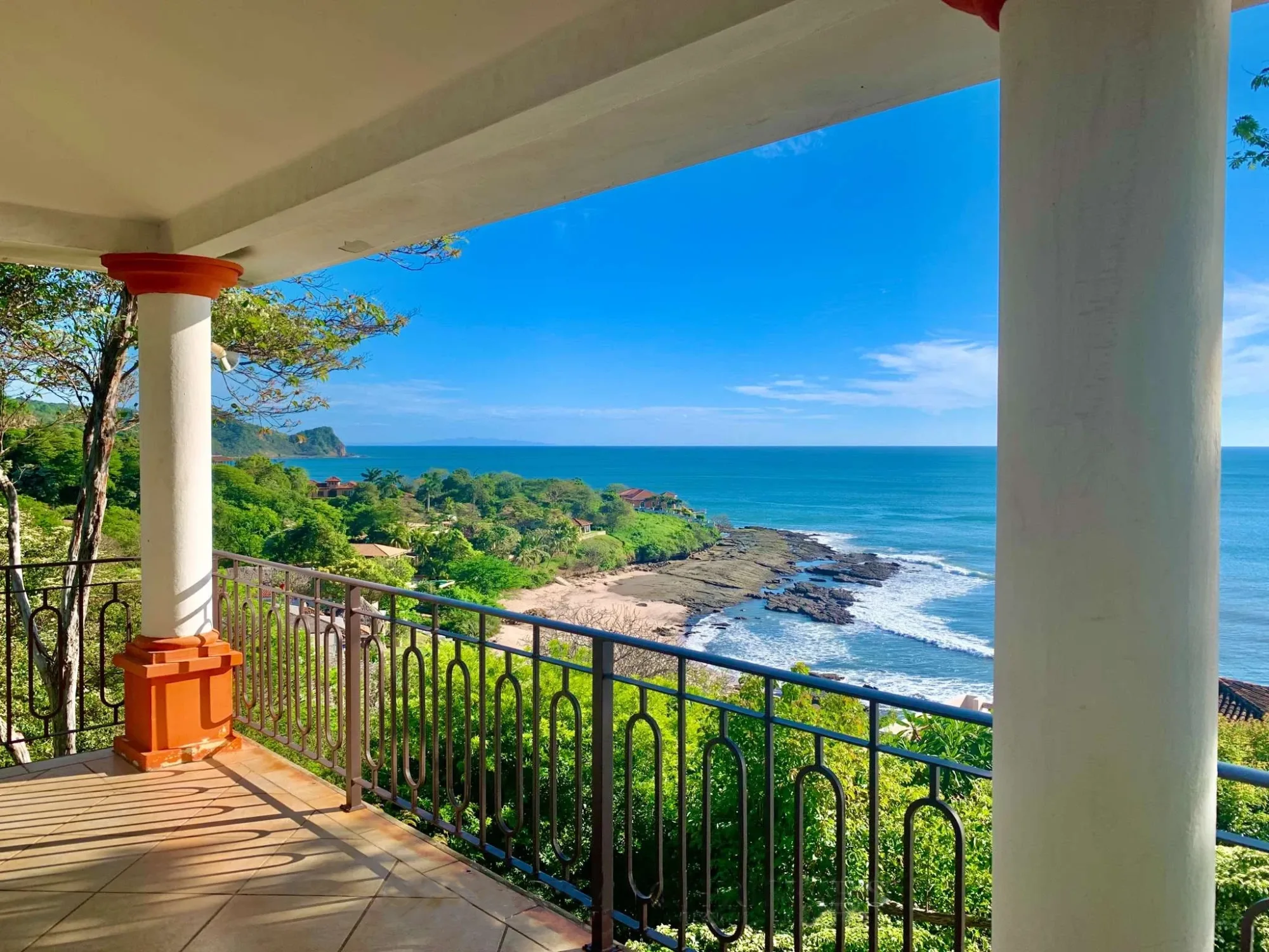 casa-ensueno-rancho-santana-surf-house