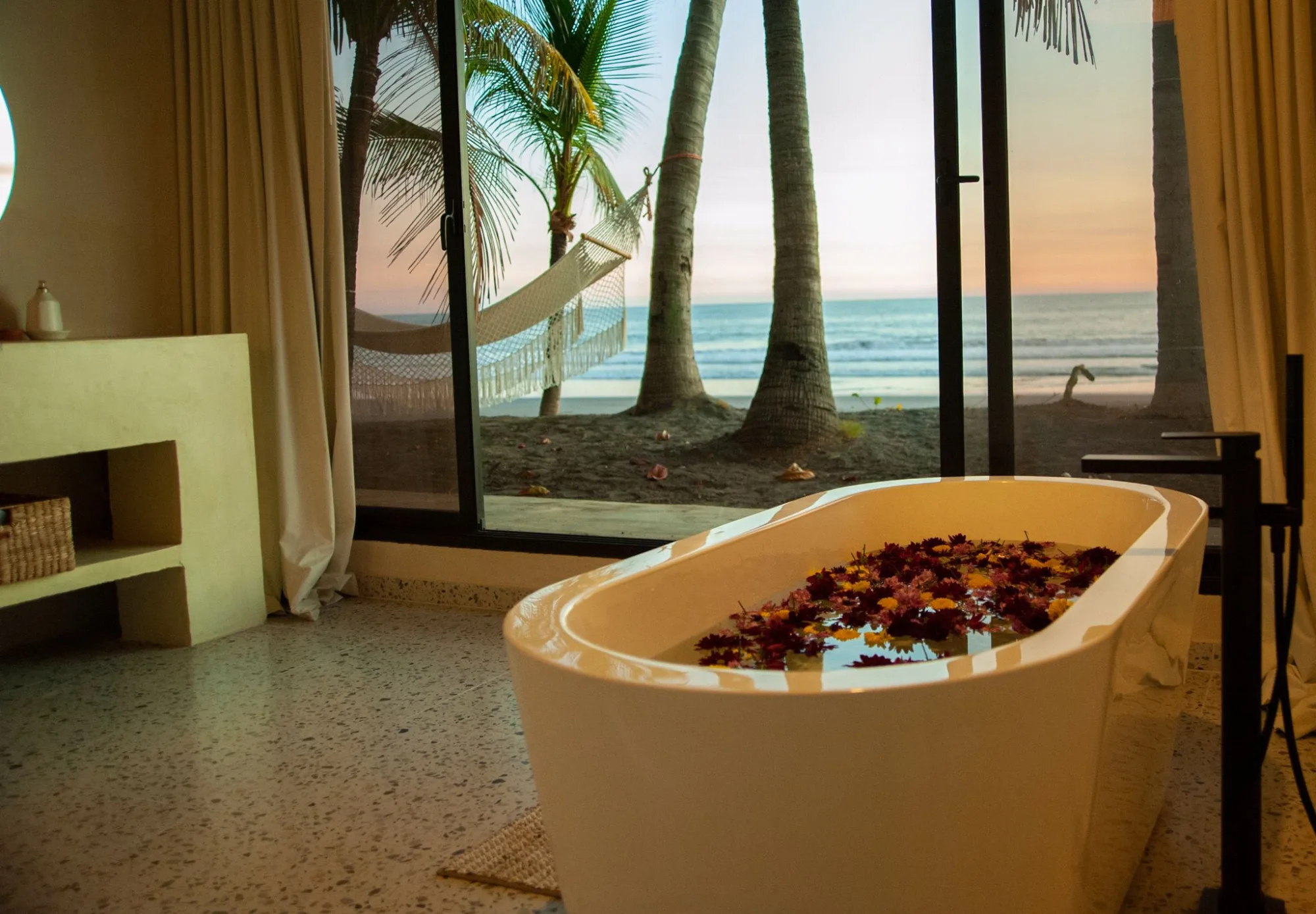oceanfront-income-producing-villa-el-salvador