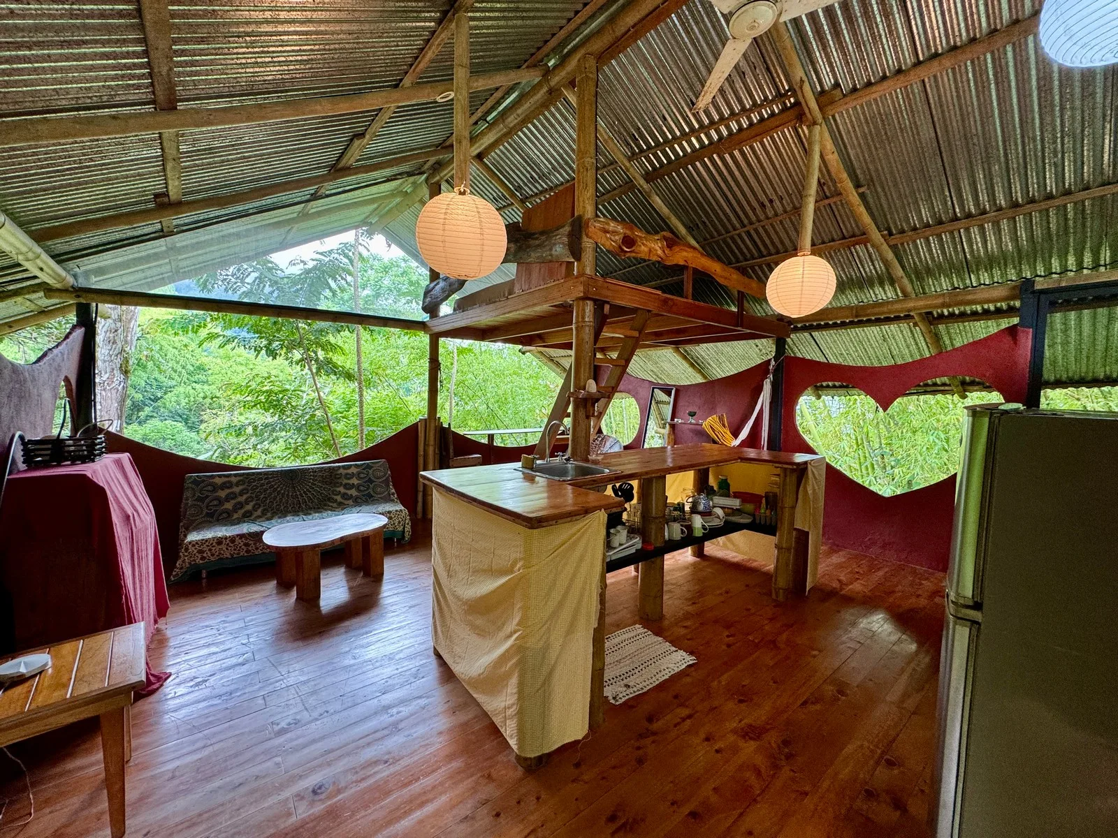 5 Acres Off-Grid Home Plus 2 Guest Cabins, Fruit Forest, River Access, and Ocean View!!!! - 4