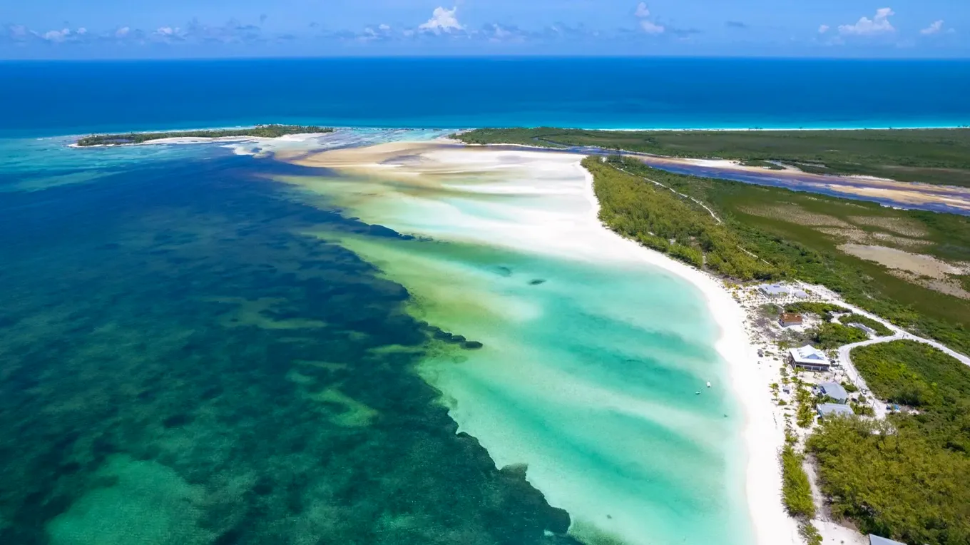 hawks-nest-cay-The-berry-islands-bahamas-caribbean