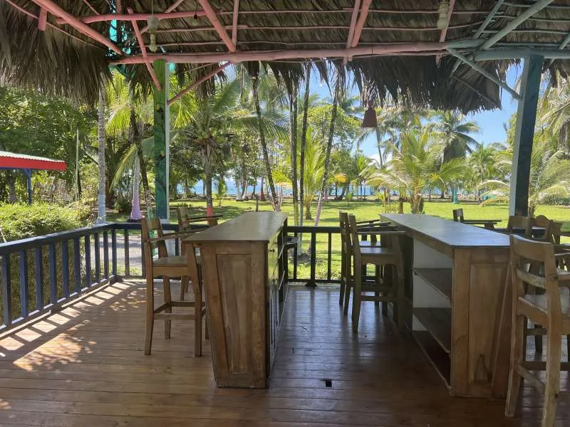 zan_income_cabina_balcony