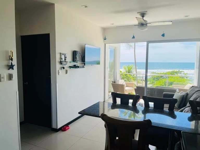 oceanfront-villa-at-playa-bejuco