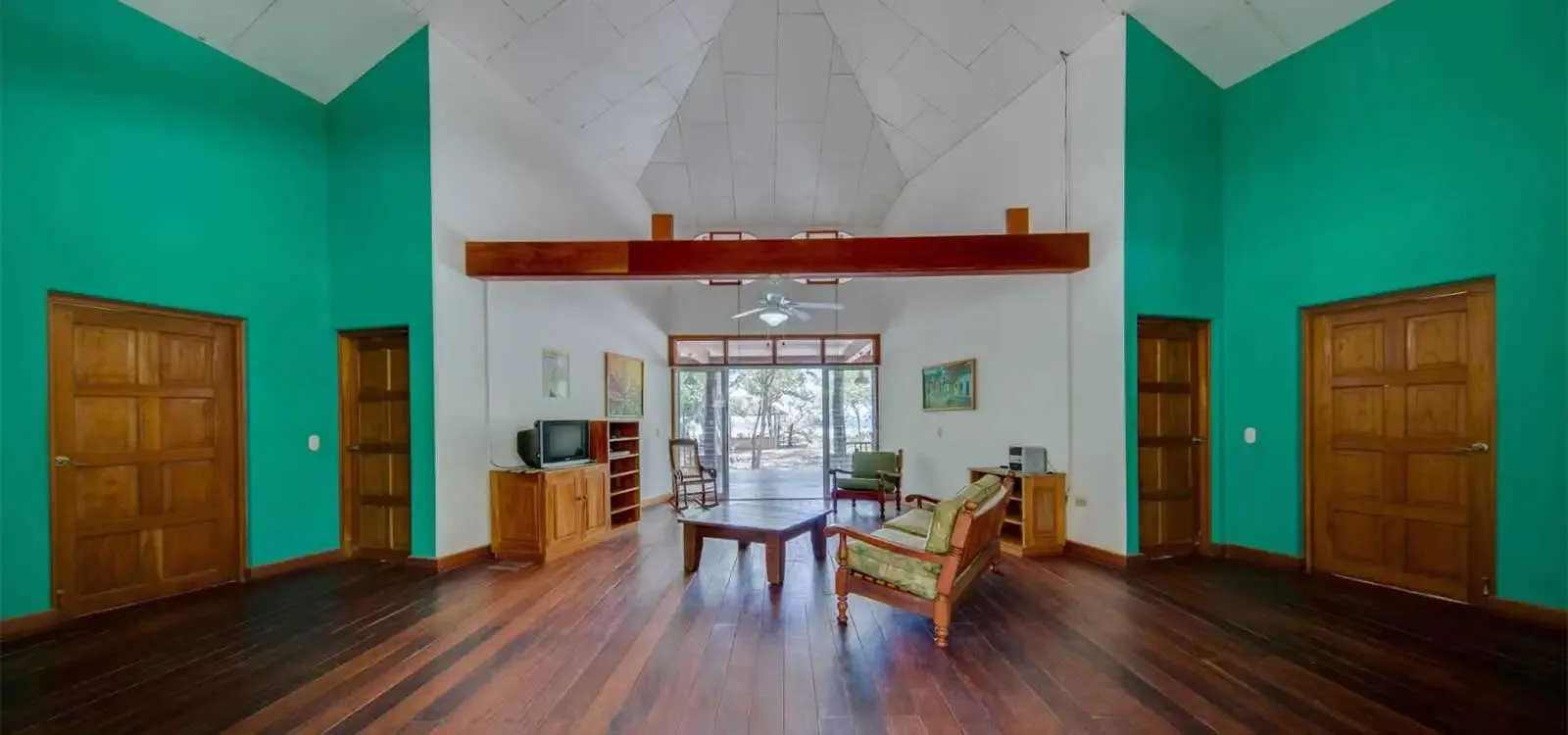 4-bedroom-nicaragua-playa-el-coco-beachfront-home-for-sale