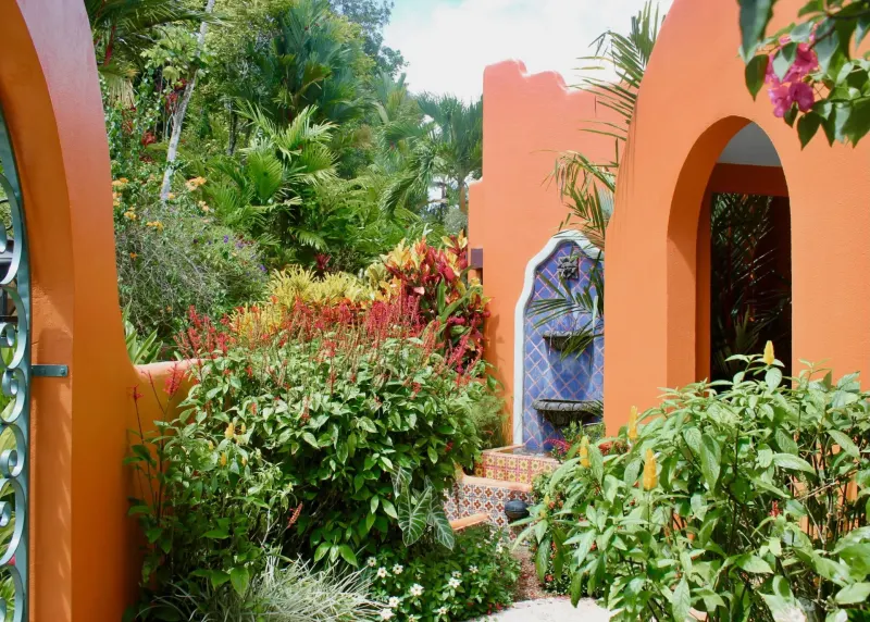 Sunset Ocean View Villa, Guest House and Buildable Lot on 11.35 ACRES thumbnail 8