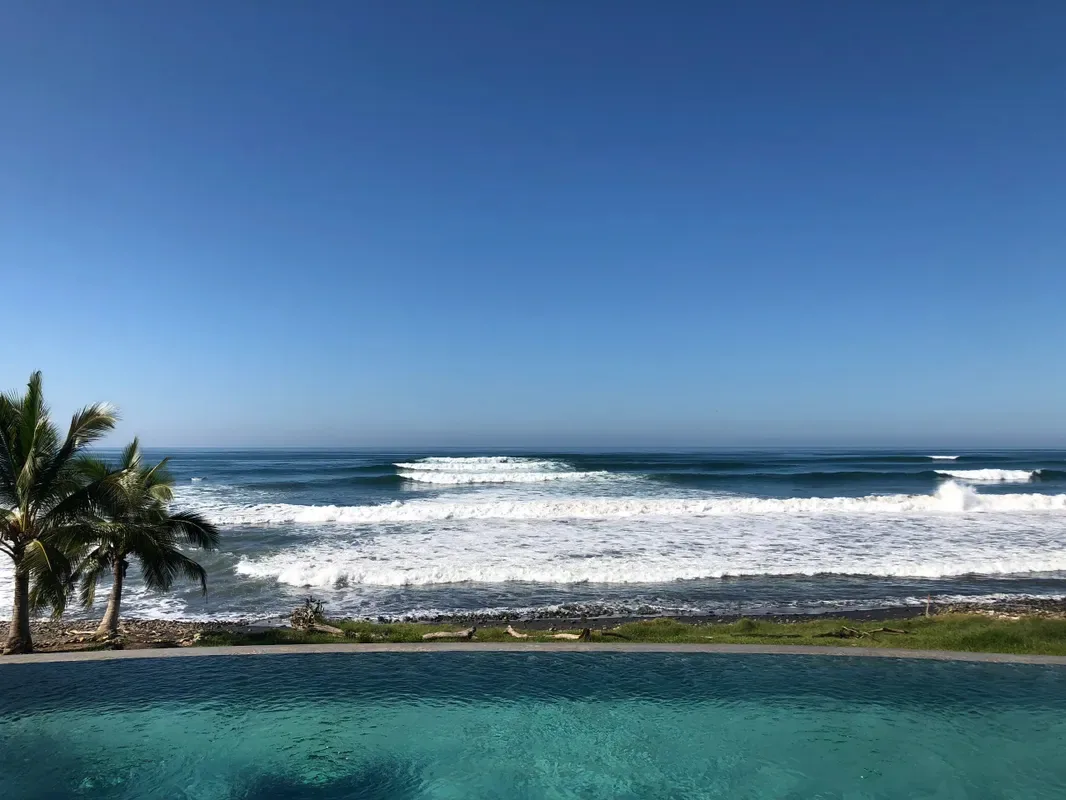 casa-cuchara-saladita-beach-house
