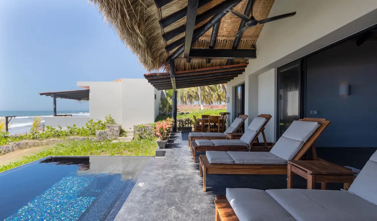 casa-cuchara-saladita-beach-house