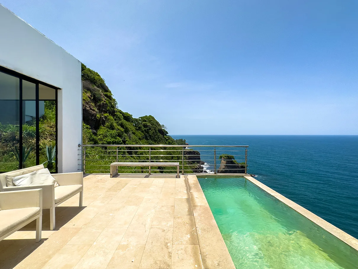 three-beachfront-income-producing-airbnb-villas-2