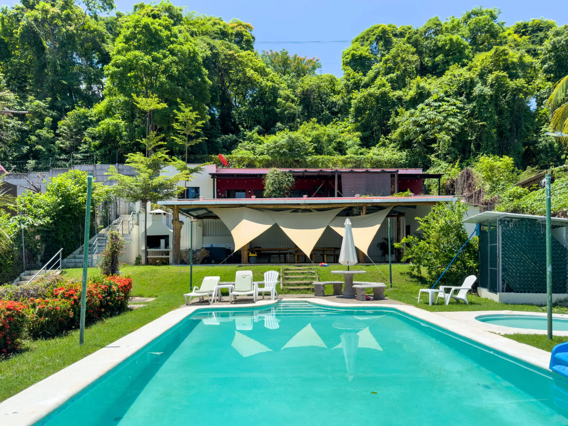 income-producing-beach-house-atami