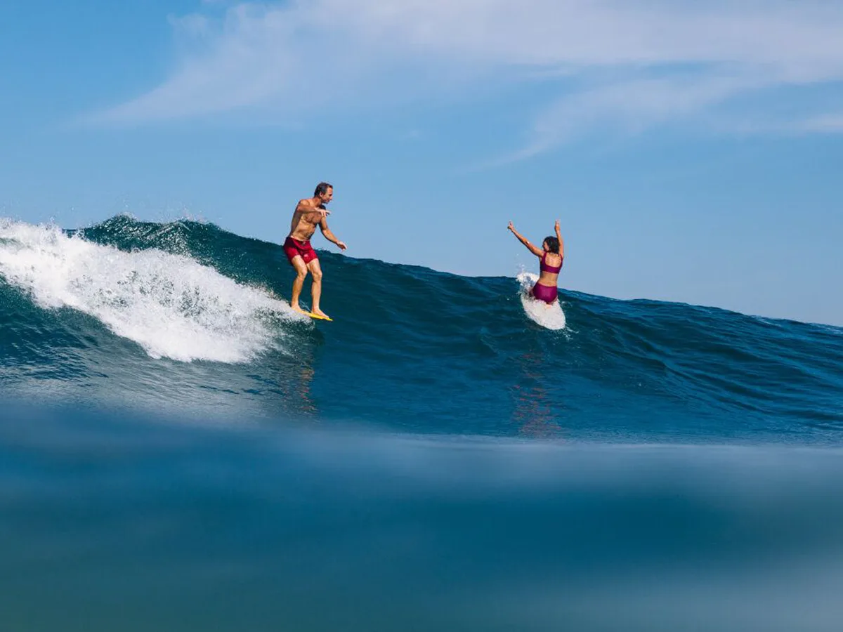 la-saladita-longboard-surfing-waves