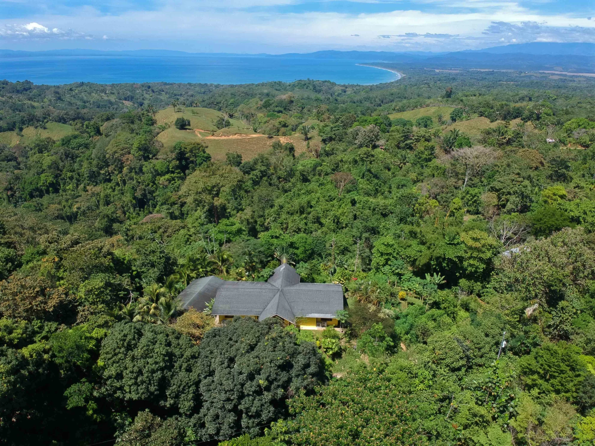 Casa Amarilla Pavones - 4