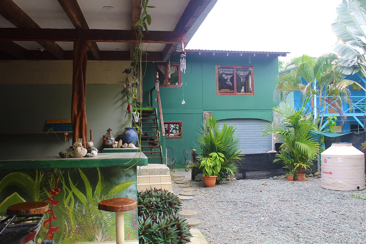 misiones-de-pavones-costa-rica
