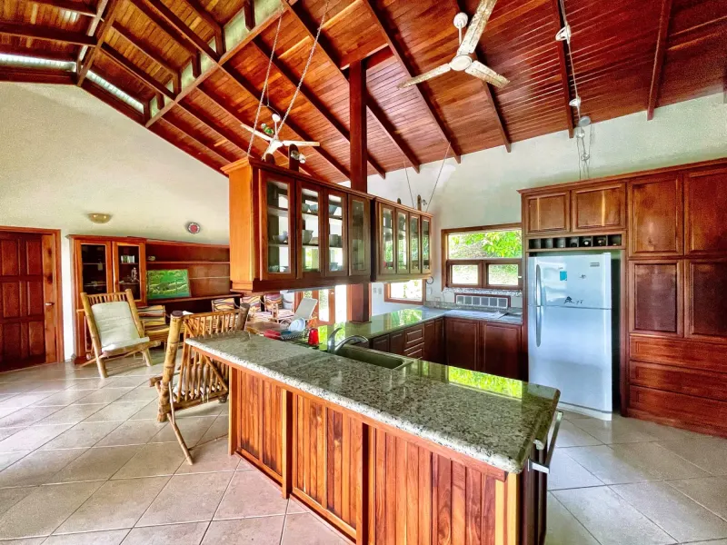 6.9 Acres Ocean View of Manuel Antonio thumbnail 7