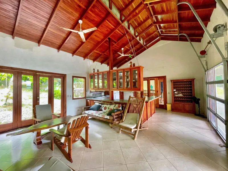 6.9 Acres Ocean View of Manuel Antonio thumbnail 8