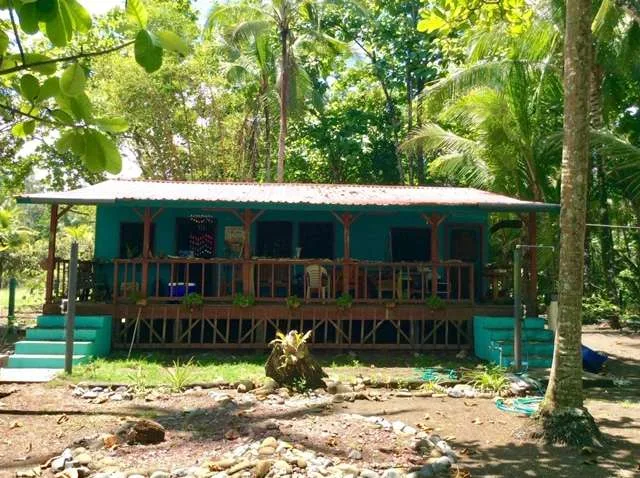 great-surfing-beach-house-playa-zancudo
