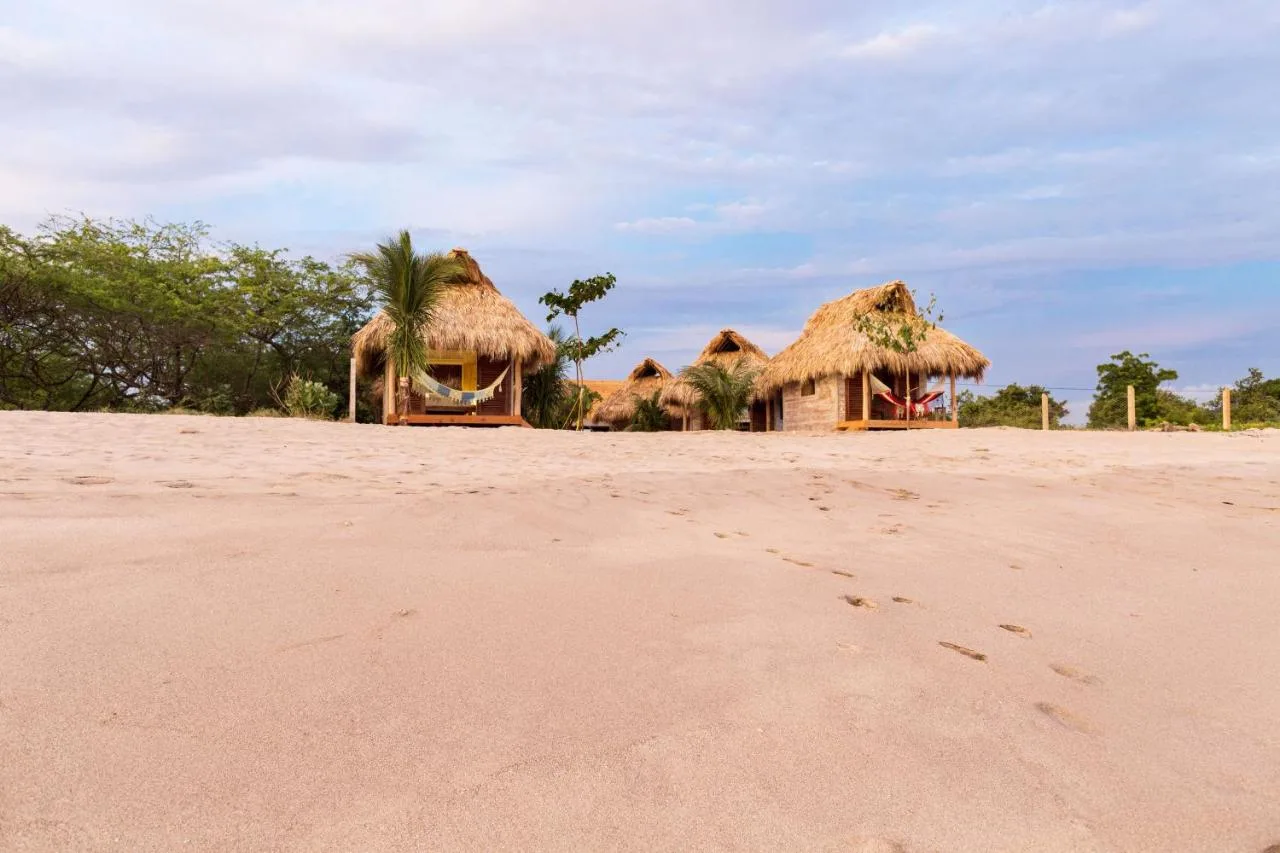 Suyo Beach Hotel - 4