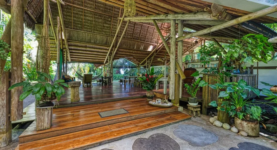 charming-beachfront-eco-resort