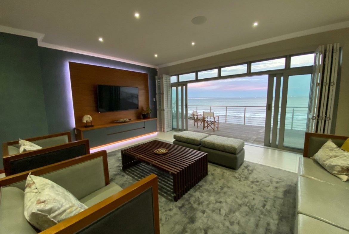 5-bedroom-on-the-sand-at-jeffreys-bay