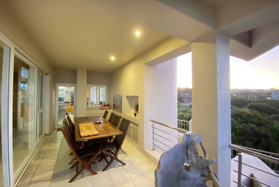 7-bedroom-surf-view-above-jeffreys-bay