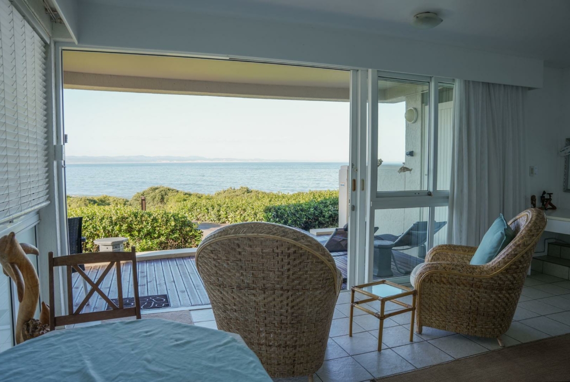 7-bedroom-surf-view-above-jeffreys-bay